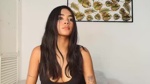 Snapshot of julieta_aguilar chatting on 09-15-25, 07:14 Juli online show from 09-15-25, 07:14