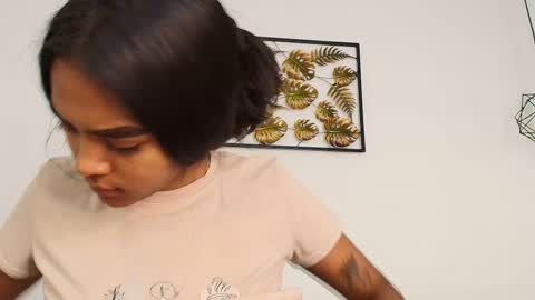 Snapshot of julieta_aguilar chatting on 09-16-25, 07:37 Juli online show from 09-16-25, 07:37