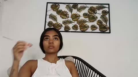 Snapshot of julieta_aguilar chatting on 10-05-25, 07:23 Juli online show from 10-05-25, 07:23