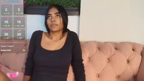 Snapshot of julieta_aguilar chatting on 10-11-25, 07:34 Juli online show from 10-11-25, 07:34