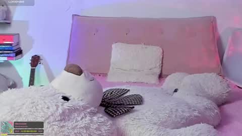 Snapshot of julieta_cooper20 chatting on 02-03-26, 06:22 Juli online show from 02-03-26, 06:22