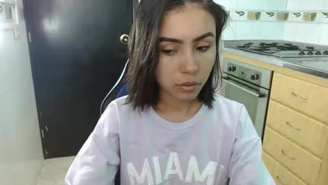 julieta_fn online show from 12-20-25, 01:40