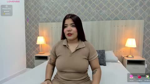 Julieta Robertson online show from 04-14-26, 03:34