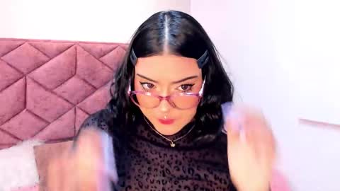 Snapshot of julieta_sweett20 chatting on 01-13-26, 12:32 Julieta online show from 01-13-26, 12:32