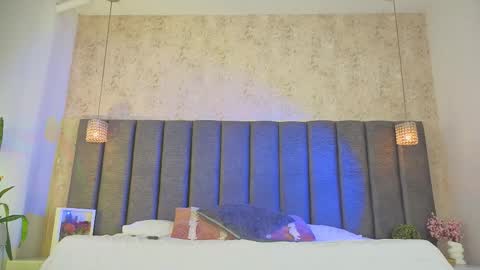 Julieta  online show from 12-17-25, 03:23