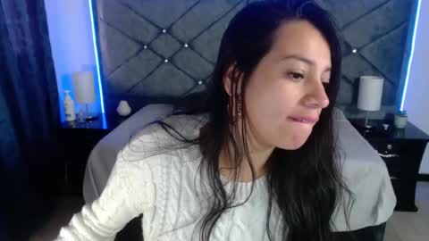 Snapshot of julietacollins06 chatting on 10-01-25, 02:23 julietacollins06 online show from 10-01-25, 02:23