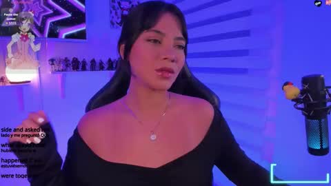 Julieta  online show from 11-23-25, 02:22