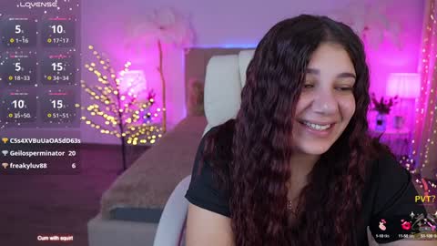 Snapshot of julietdream chatting on 01-09-25, 08:11 J U L I E T online show from 01-09-25, 08:11