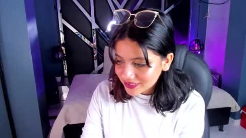 Julieth  online show from 10-02-25, 09:11