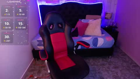 Julieth  online show from 11-15-25, 01:51