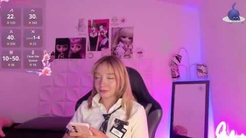 Julieth online show from 10-23-25, 09:02