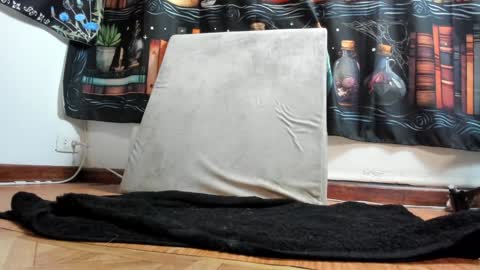 Julietta Jackson online show from 12-17-24, 01:29