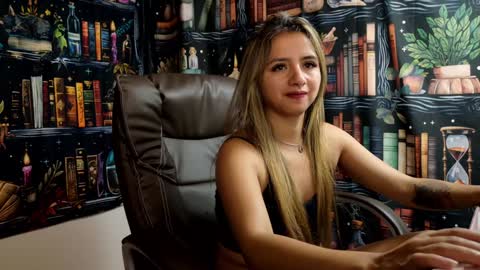 Julietta Jackson online show from 12-21-24, 10:40