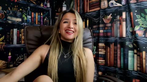 Julietta Jackson online show from 12-23-24, 10:33