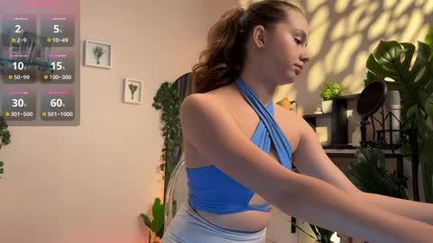 Snapshot of juliette_junson chatting on 01-18-25, 12:57 Julie online show from 01-18-25, 12:57