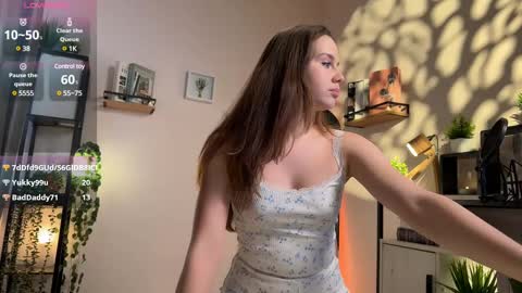 Snapshot of juliette_junson chatting on 03-05-25, 04:02 Julie online show from 03-05-25, 04:02