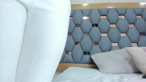 Snapshot of juliette_pretty_ chatting on 11-09-25, 07:01 juliette_pretty_ online show from 11-09-25, 07:01