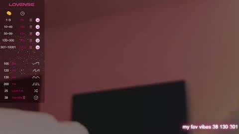 Snapshot of juliette_sunshine chatting on 09-17-25, 10:11 juliette_sunshine online show from 09-17-25, 10:11