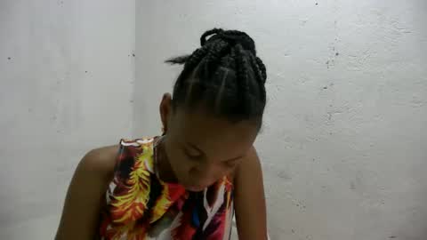 juliexexy online show from 10-10-25, 04:00