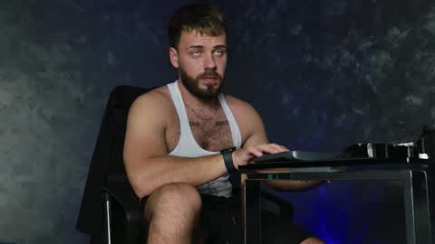 JULiUS   online show from 11-21-25, 07:56