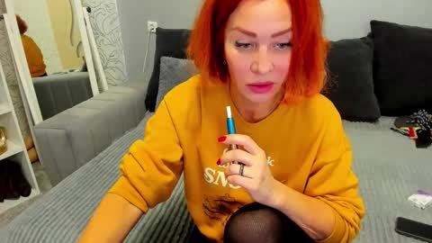 jullia_moor online show from 12-02-25, 01:00
