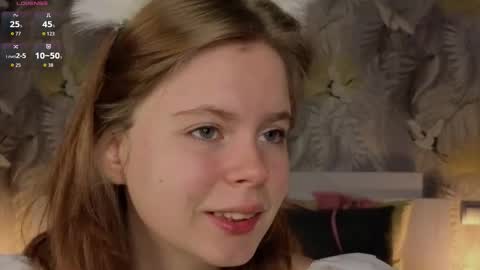 Julie online show from 10-10-25, 05:23