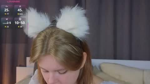 Julie online show from 11-29-25, 04:21