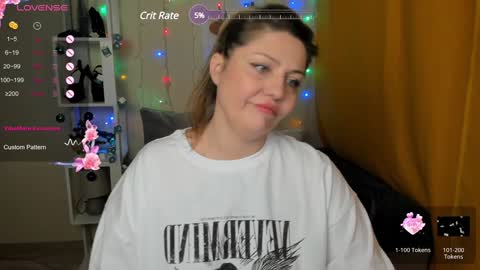 Snapshot of jully_rox chatting on 12-06-24, 11:33 Jully online show from 12-06-24, 11:33