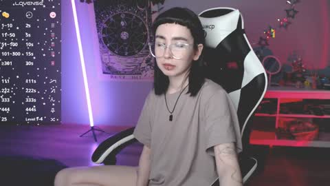 Baroness Von Cringe online show from 01-31-25, 05:21