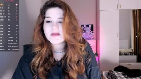 Julie online show from 02-04-25, 01:59