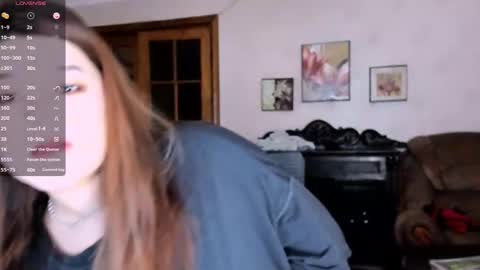 Julie online show from 03-07-25, 07:30