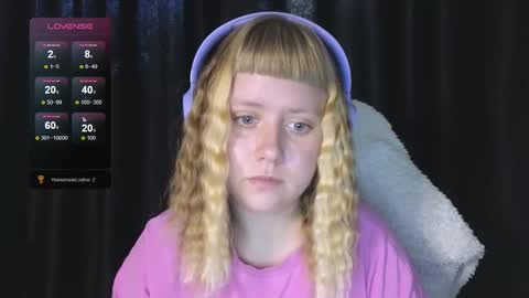 Snapshot of june_shy0 chatting on 09-11-25, 06:57 June online show from 09-11-25, 06:57