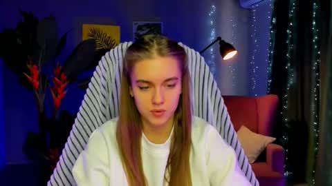 Snapshot of junewoods chatting on 02-04-26, 07:14 junewoods online show from 02-04-26, 07:14