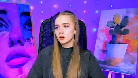 Snapshot of junewoods chatting on 02-13-26, 12:23 junewoods online show from 02-13-26, 12:23