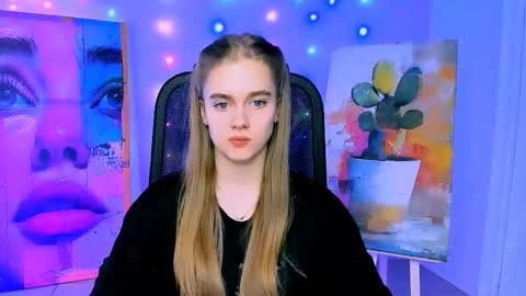 Snapshot of junewoods chatting on 02-18-26, 07:15 junewoods online show from 02-18-26, 07:15