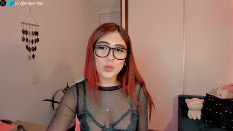 Snapshot of jungleofpandas chatting on 01-08-25, 01:42 Call me Sussy  online show from 01-08-25, 01:42