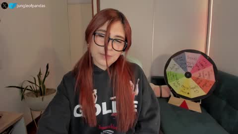 Snapshot of jungleofpandas chatting on 02-07-25, 03:45 Call me Sussy  online show from 02-07-25, 03:45