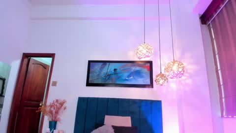 Jupiter Fox online show from 01-07-25, 05:42