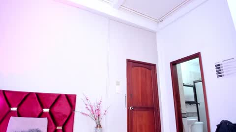 Jupiter Fox online show from 01-09-25, 05:33