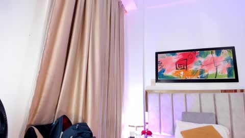 Jupiter Fox online show from 01-22-25, 05:38