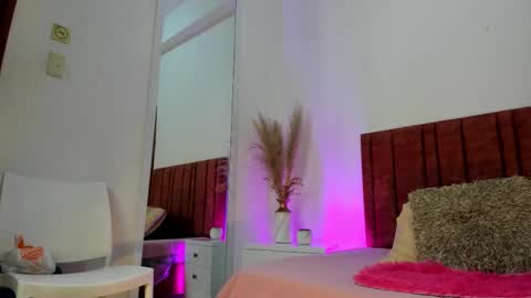 Jupiter Fox online show from 09-22-25, 11:51