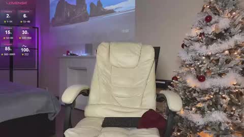 Snapshot of just_call_me_jess chatting on 12-07-24, 04:58 Jessica  I will be here on Tuesday November 26th online show from 12-07-24, 04:58