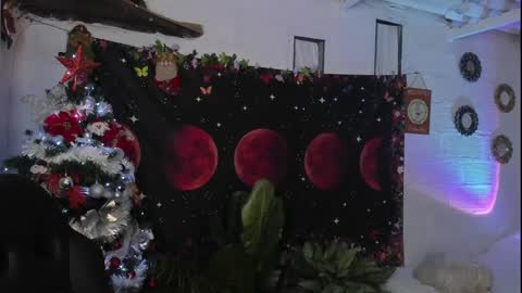 Snapshot of just_katiex chatting on 12-31-24, 03:45 Sofia online show from 12-31-24, 03:45