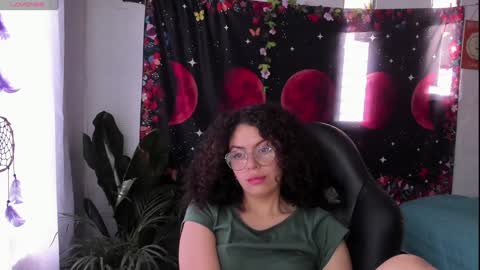 Snapshot of just_katiex chatting on 01-11-25, 08:43 Sofia online show from 01-11-25, 08:43