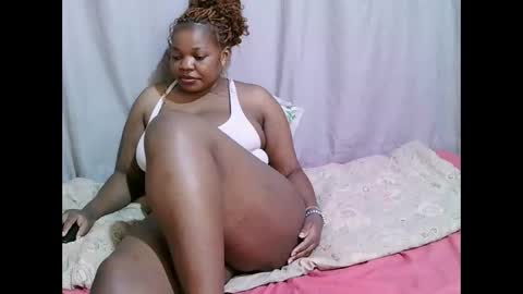 Snapshot of just_nana chatting on 12-13-25, 09:31 just_nana online show from 12-13-25, 09:31