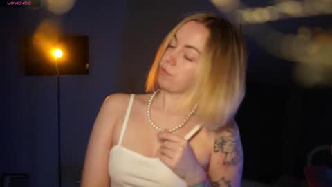 Snapshot of justbarbie chatting on 03-02-25, 03:59 Alexa online show from 03-02-25, 03:59