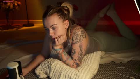 Snapshot of justbarbie chatting on 03-06-25, 09:53 Alexa online show from 03-06-25, 09:53