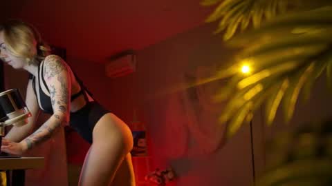 Snapshot of justbarbie chatting on 03-09-25, 03:38 Alexa online show from 03-09-25, 03:38