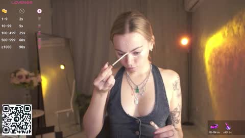 Snapshot of justbarbie chatting on 09-25-25, 09:46 Alexa online show from 09-25-25, 09:46