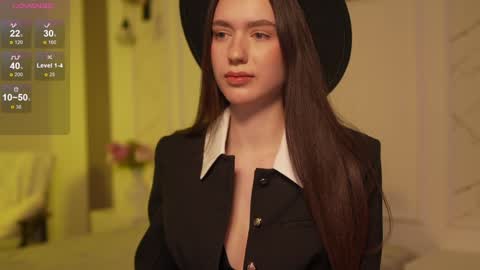 Snapshot of justbarbie_new_ chatting on 01-20-25, 06:32 Katarina online show from 01-20-25, 06:32